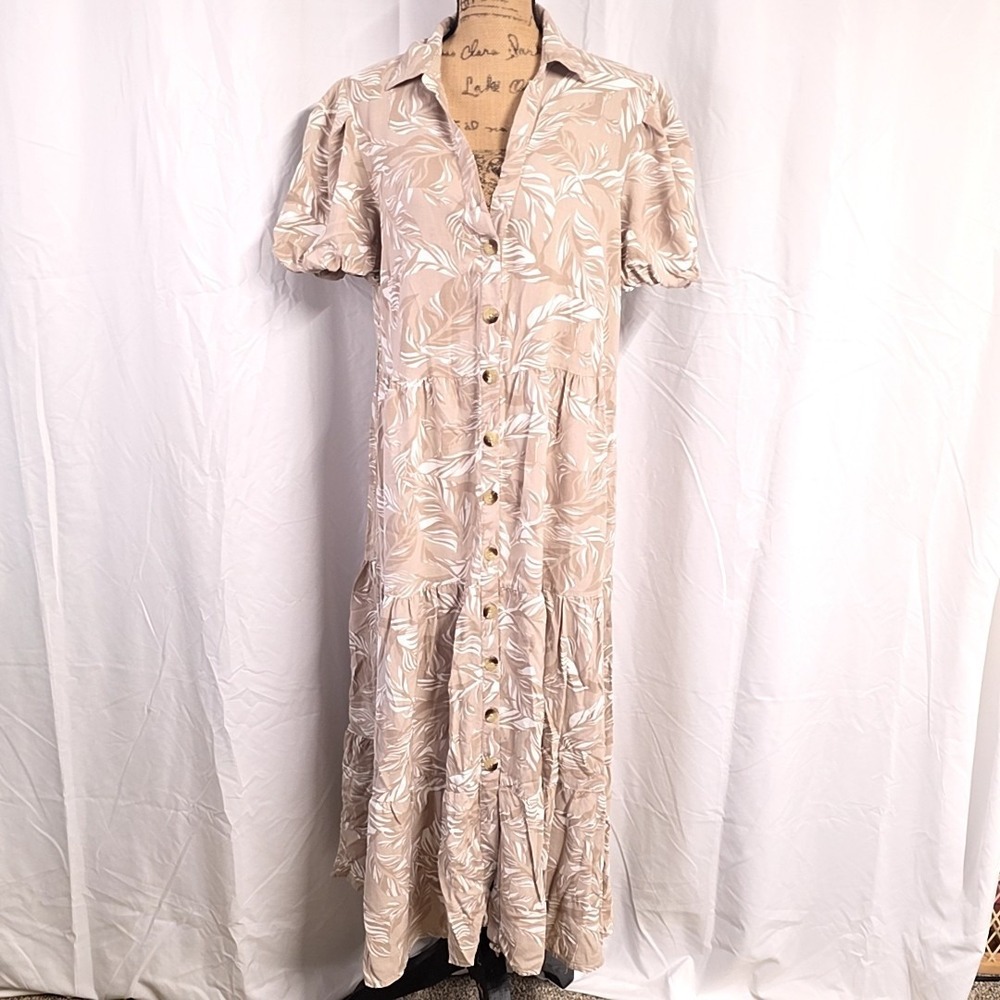 Cassees Womens sz 1X Maxi Dress Beige Leaf Button Front Tiered Short Sleeve